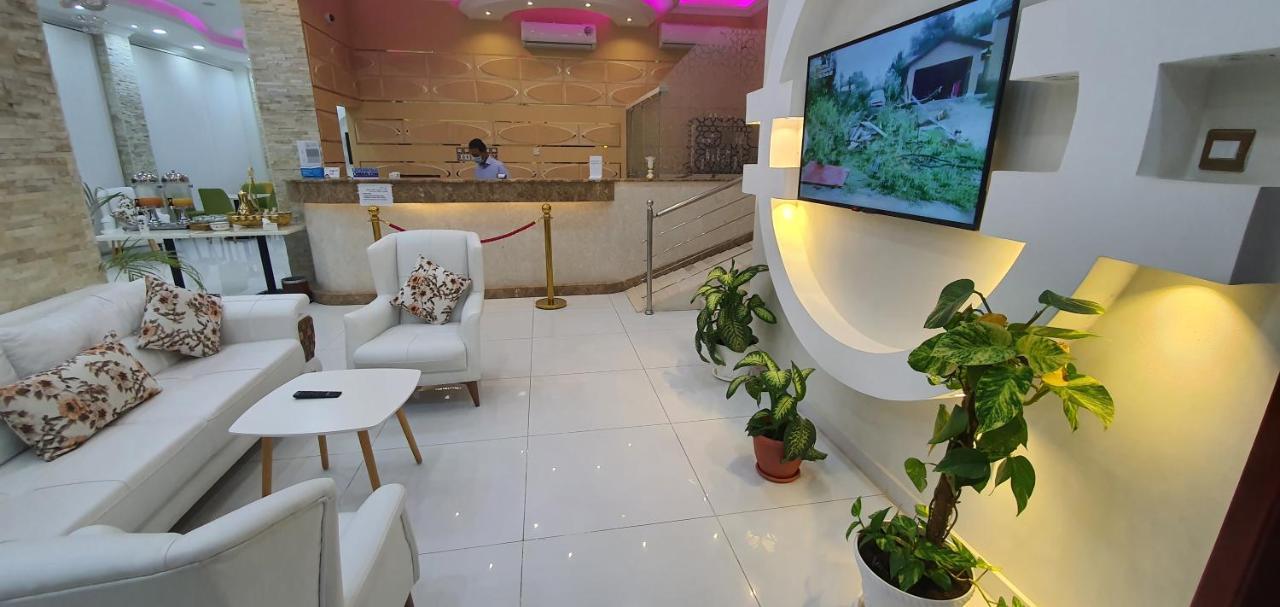 Al Deafah Hotel Apartment الضيافة للشقق الفندقية Buraimi Kültér fotó