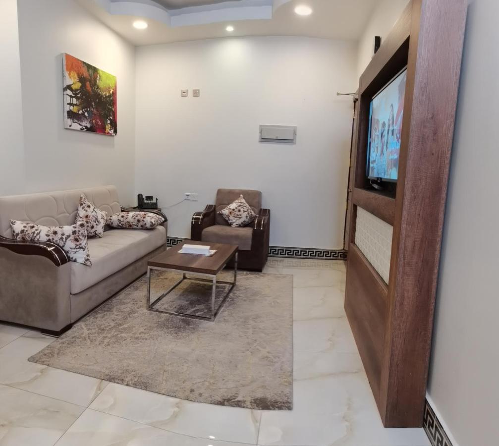 Al Deafah Hotel Apartment الضيافة للشقق الفندقية Buraimi Kültér fotó