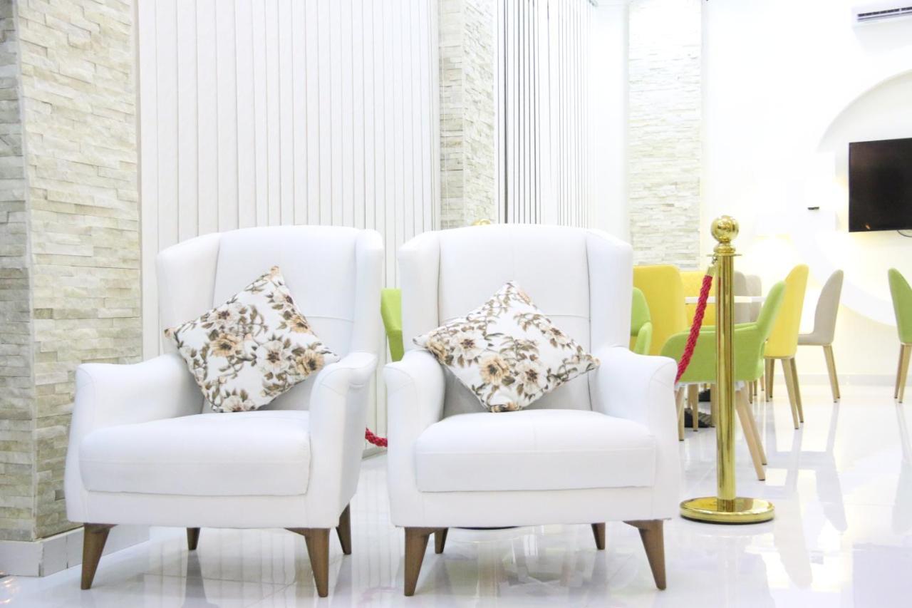 Al Deafah Hotel Apartment الضيافة للشقق الفندقية Buraimi Kültér fotó