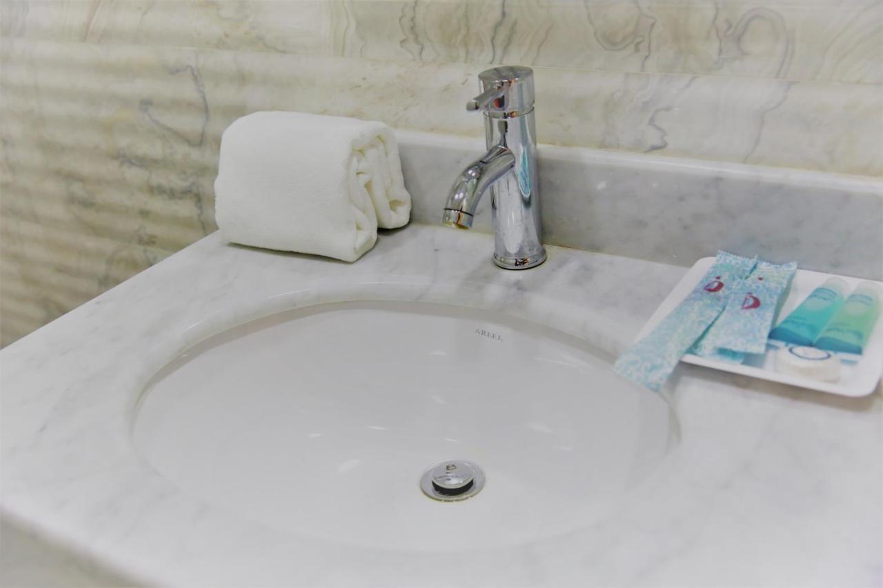 Al Deafah Hotel Apartment الضيافة للشقق الفندقية Buraimi Kültér fotó