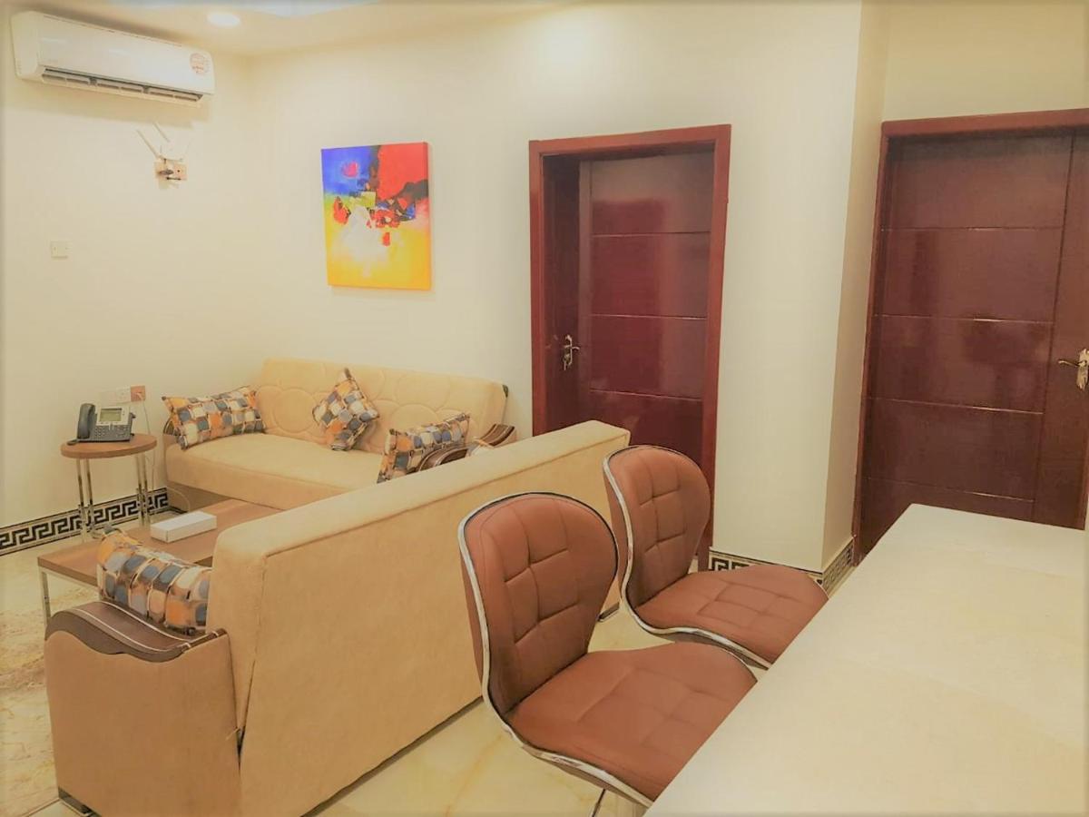 Al Deafah Hotel Apartment الضيافة للشقق الفندقية Buraimi Kültér fotó